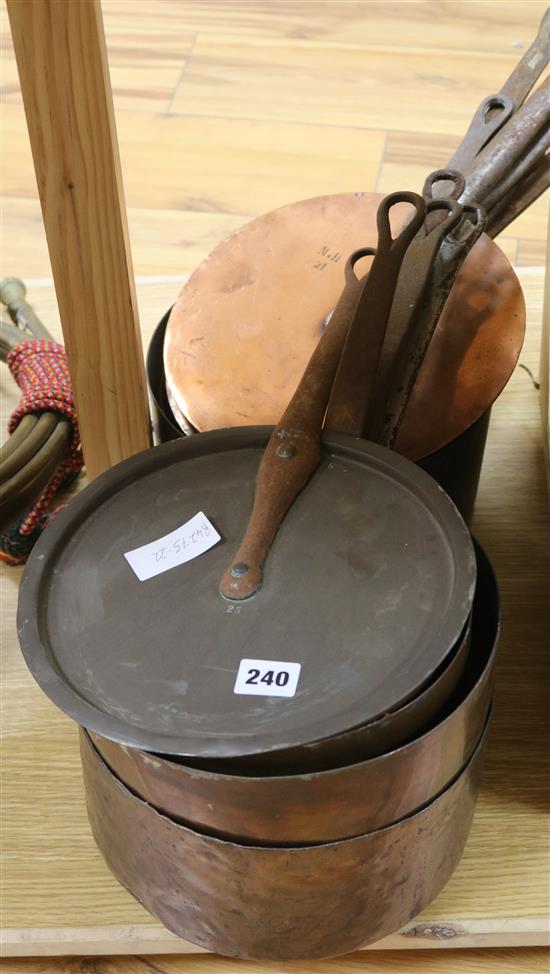 A large quantity of 17th and 18th century copper pans